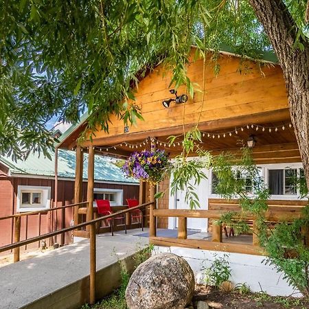 Log Cabin Motel Pinedale Exterior photo