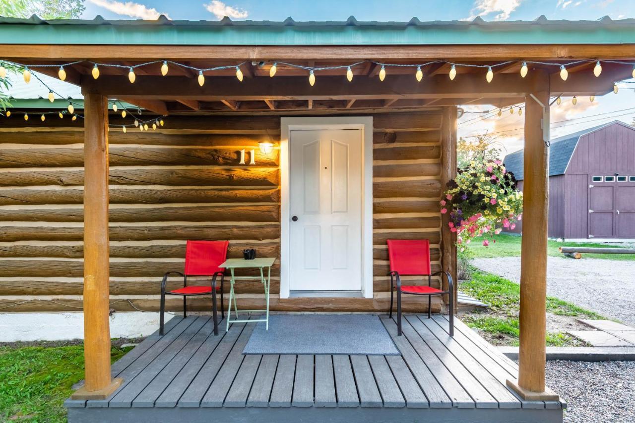 Log Cabin Motel Pinedale Exterior photo